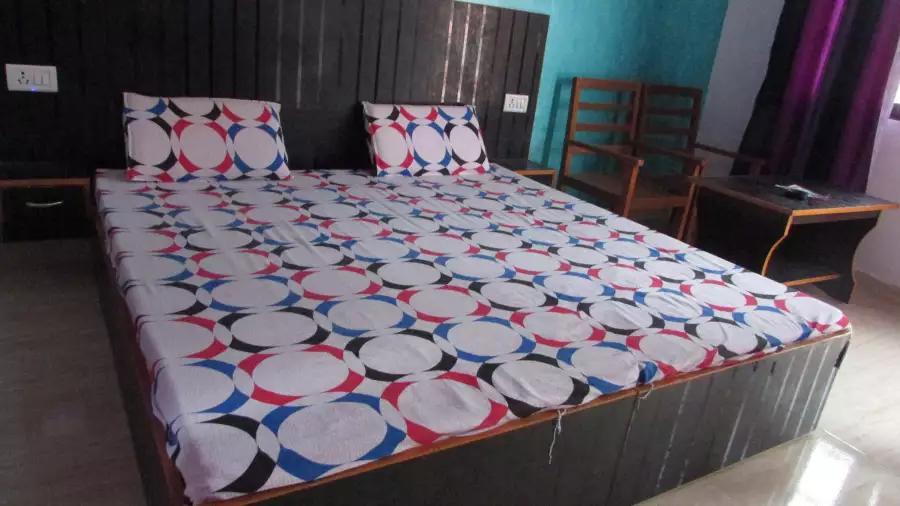 Rudra Guest House Rishīkesh Buitenkant foto
